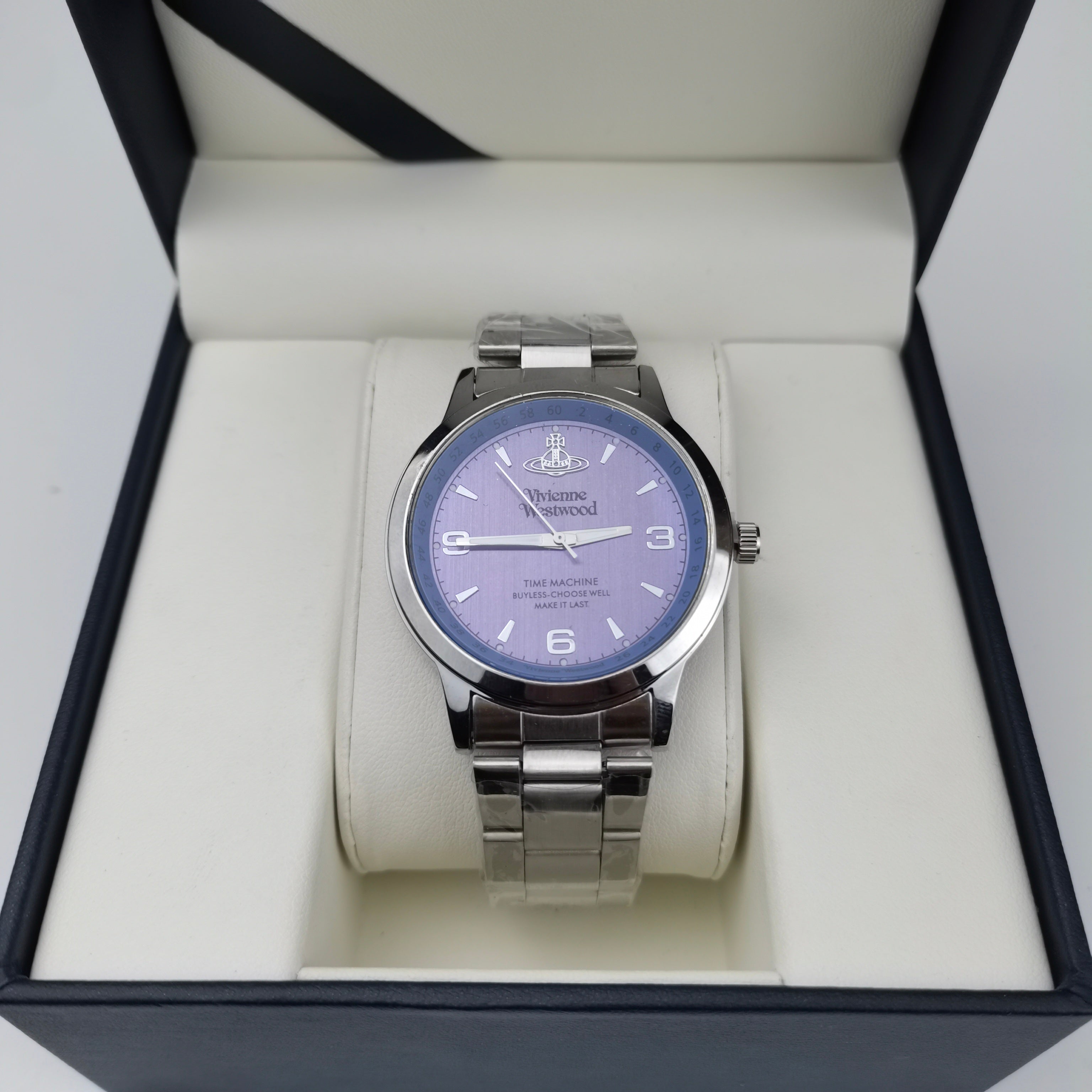 Montre inspiree de la collection Vivienne Westwood Time Machine