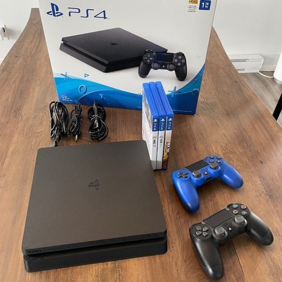 Pack PlayStation 4 Slim 1 To – Console + 1 Manettes