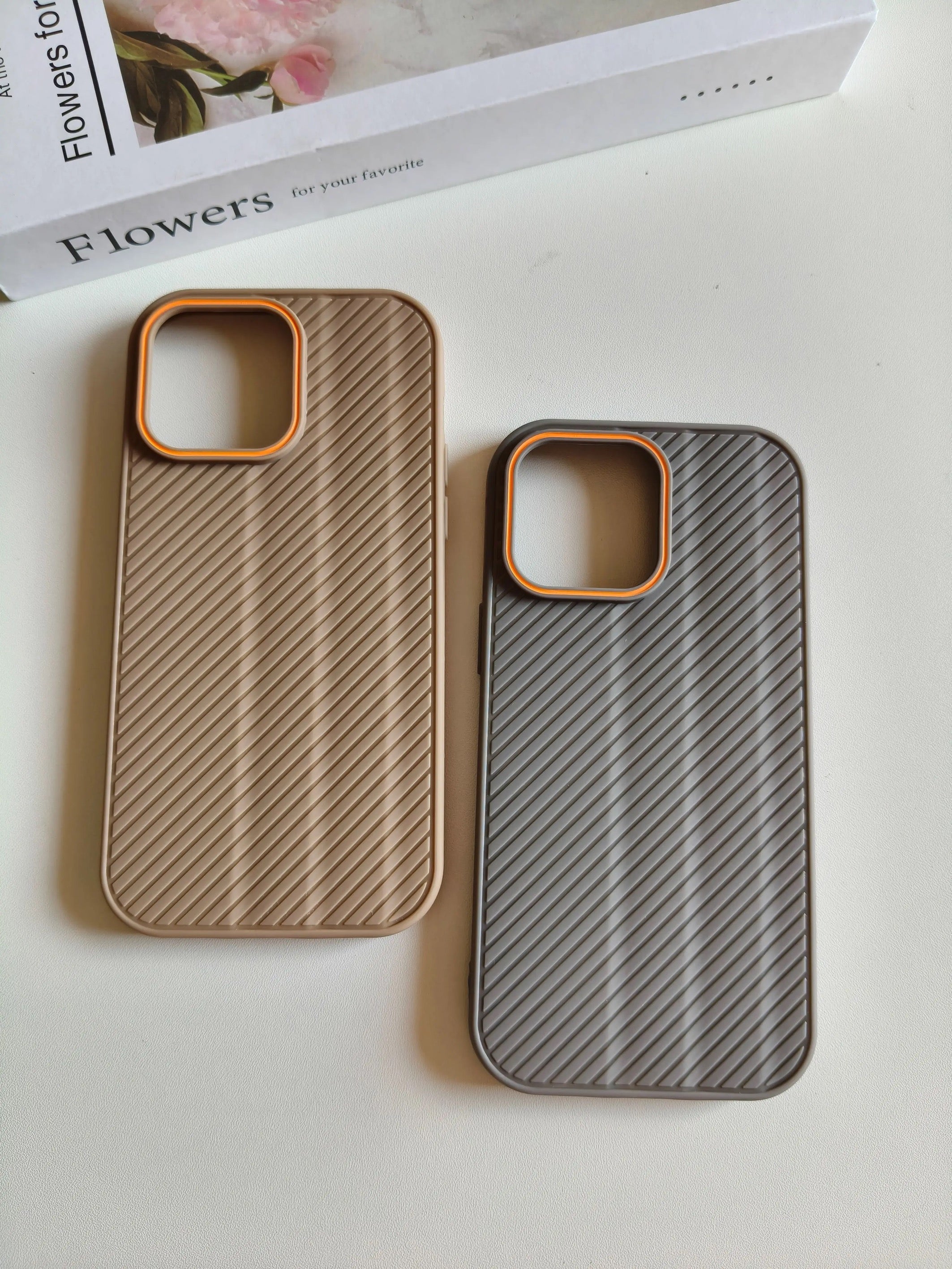 Coque iPhone Minimaliste à Rainures – Protection Antichoc en TPU Premium pour iPhone 11 à 17 Pro Max / Air