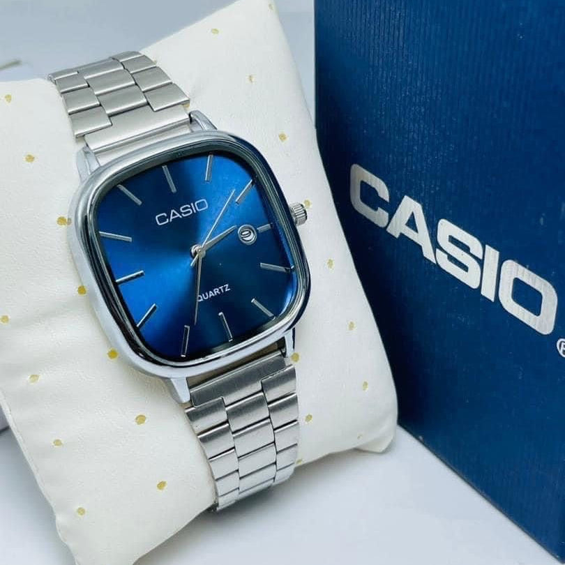 Montre inspirée de la Casio (Quartz analogique)