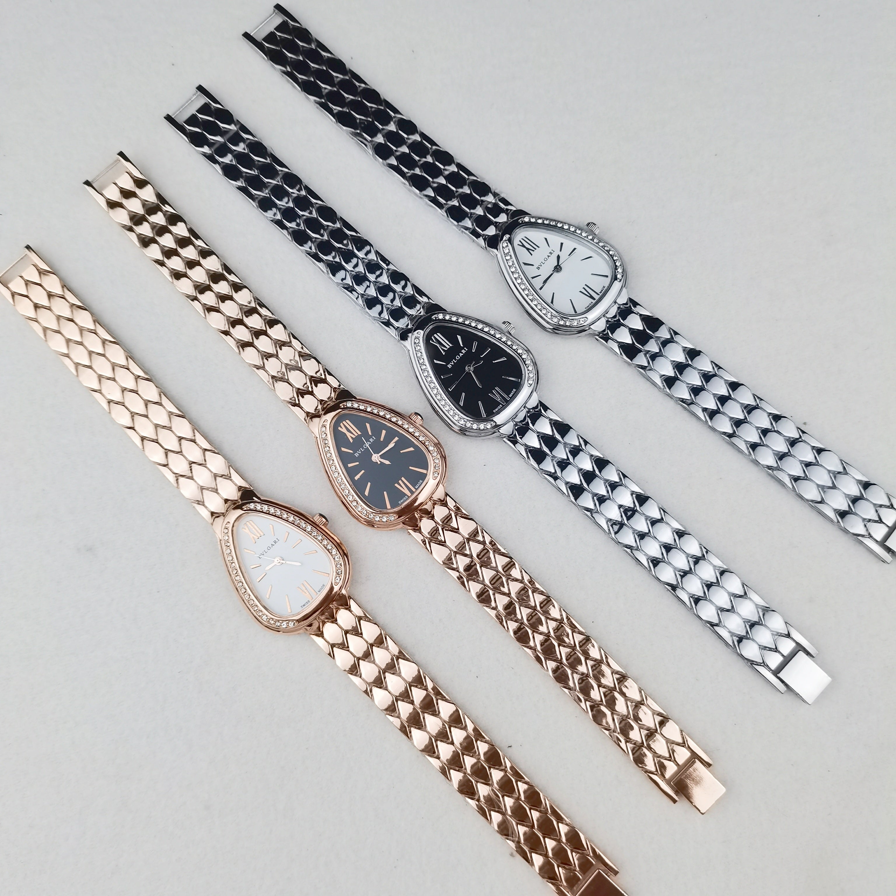 montre inspirée de la légendaire collection Serpenti de BVLGARI