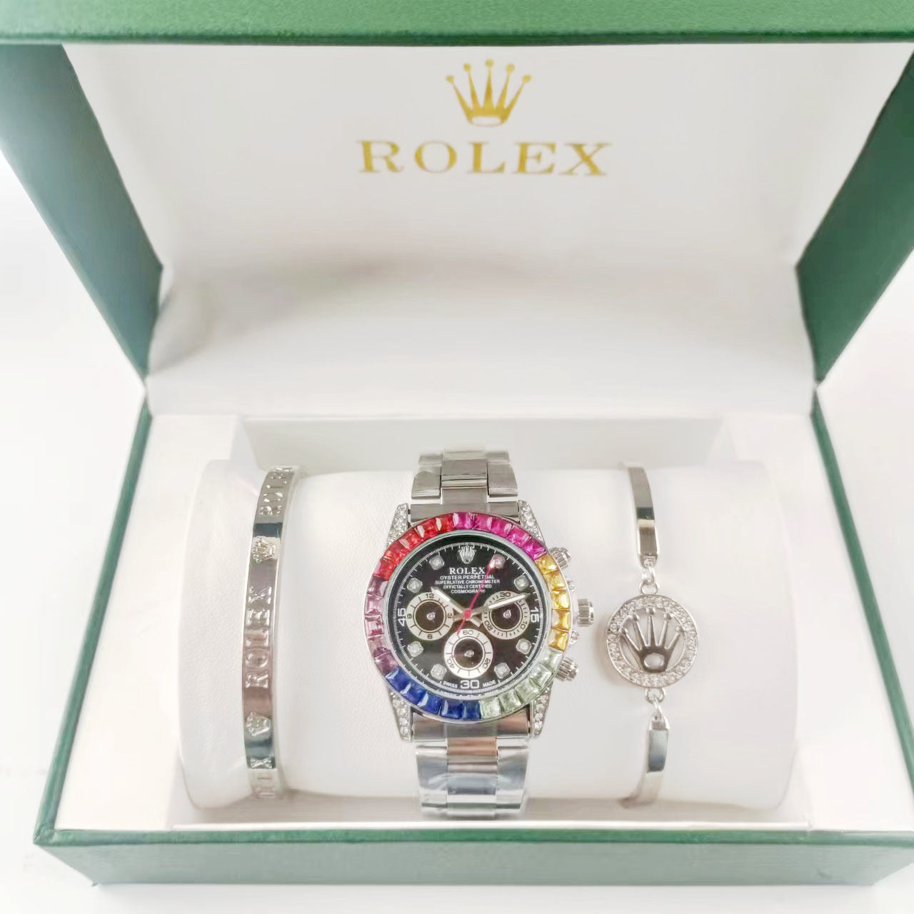 Montre élégante inspirée de l'iconique Rolex Oyster Perpetual Datejust accompagnée de bracelets