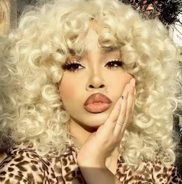 Perruque synthétique haut de gamme