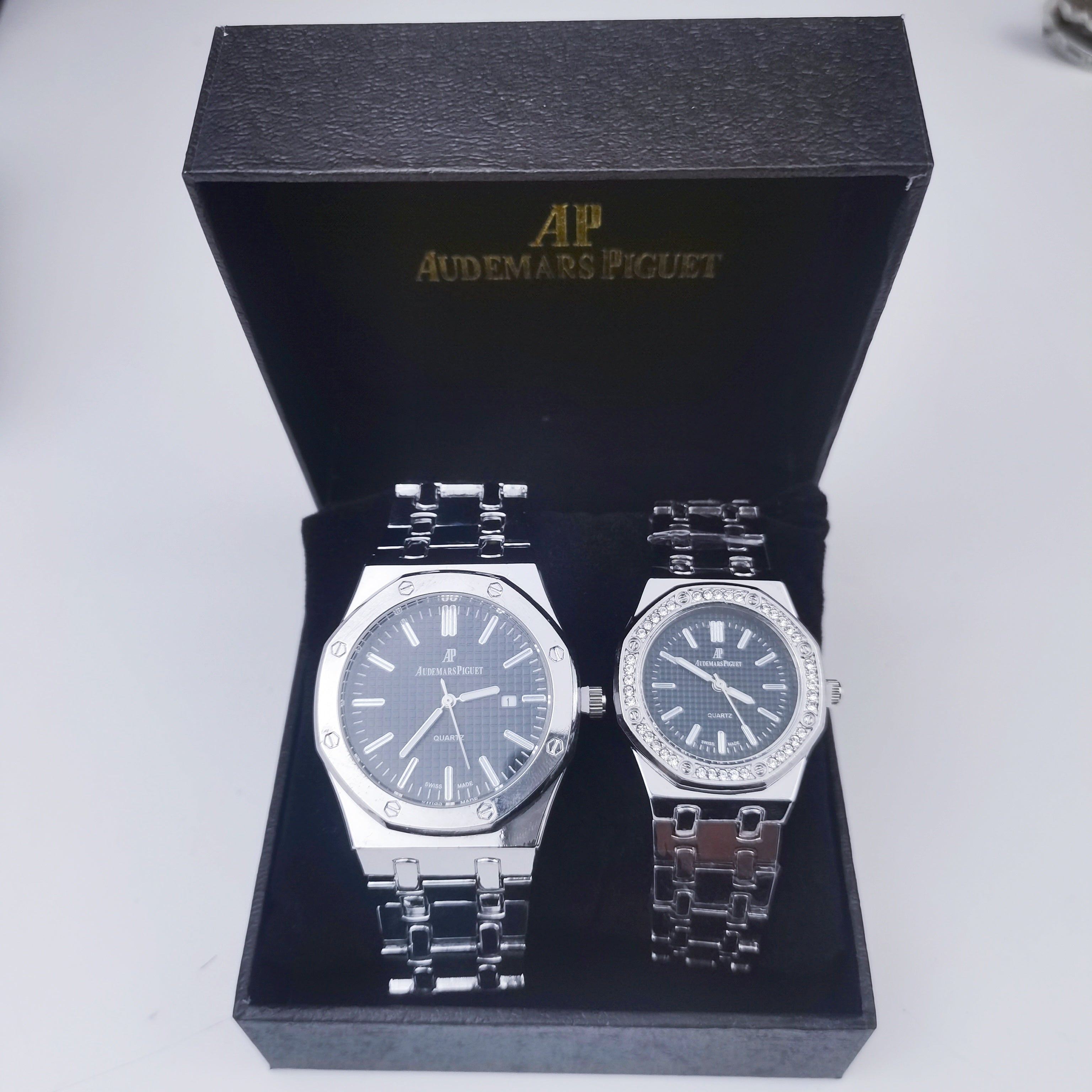 Montre inspirée de l'iconique Audemars Piguet Royal Oak