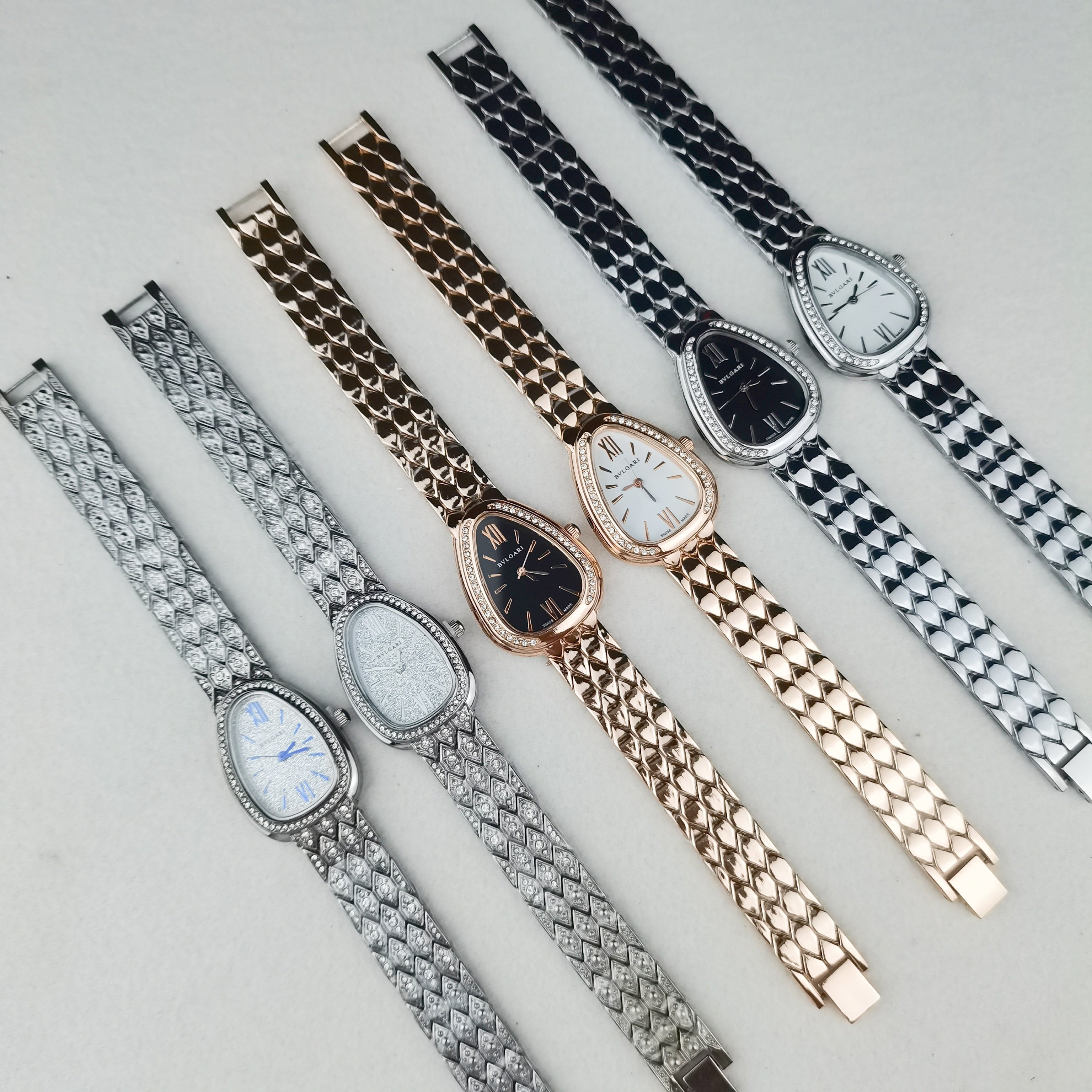 montre inspirée de la légendaire collection Serpenti de BVLGARI