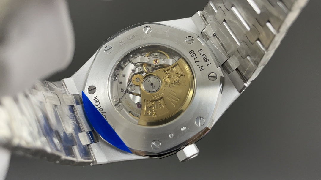 Montre iconique Audemars Piguet Royal Oak automatic