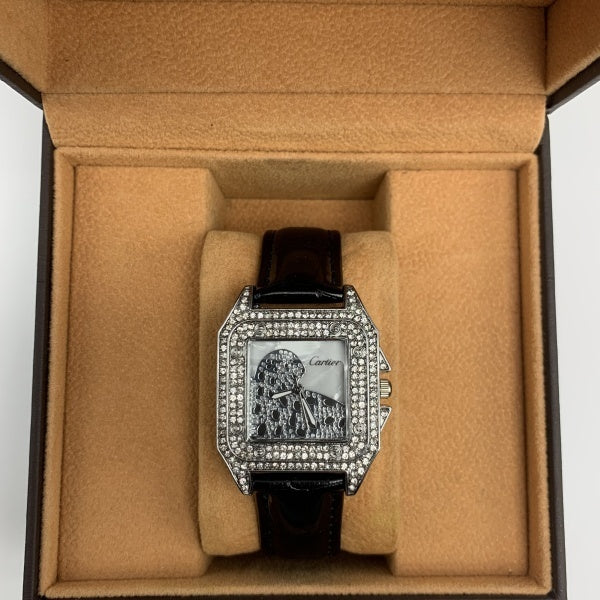 Montre inspirée de la légendaire Cartier Santos