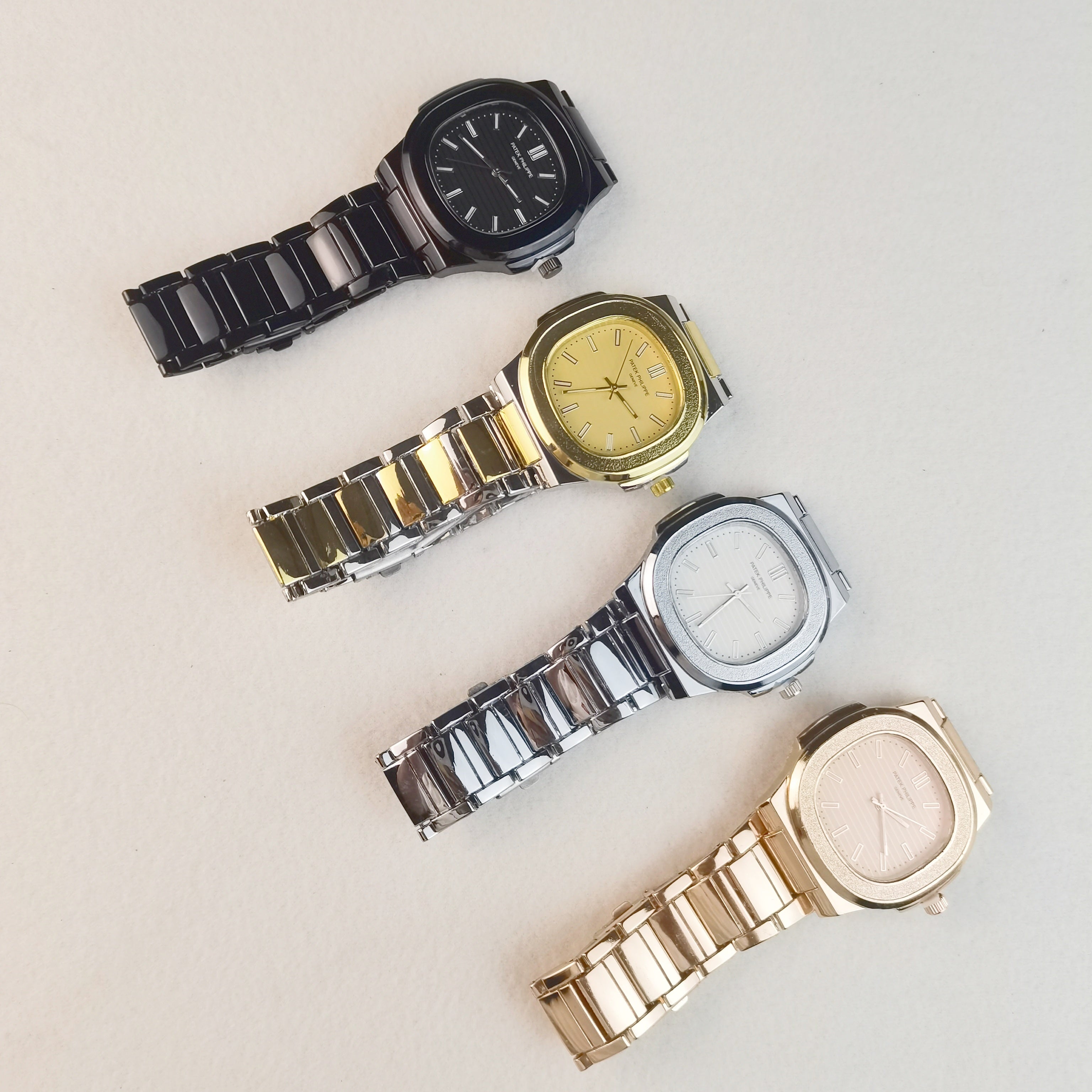 Montre inspirée de la Patek Philippe Nautilus