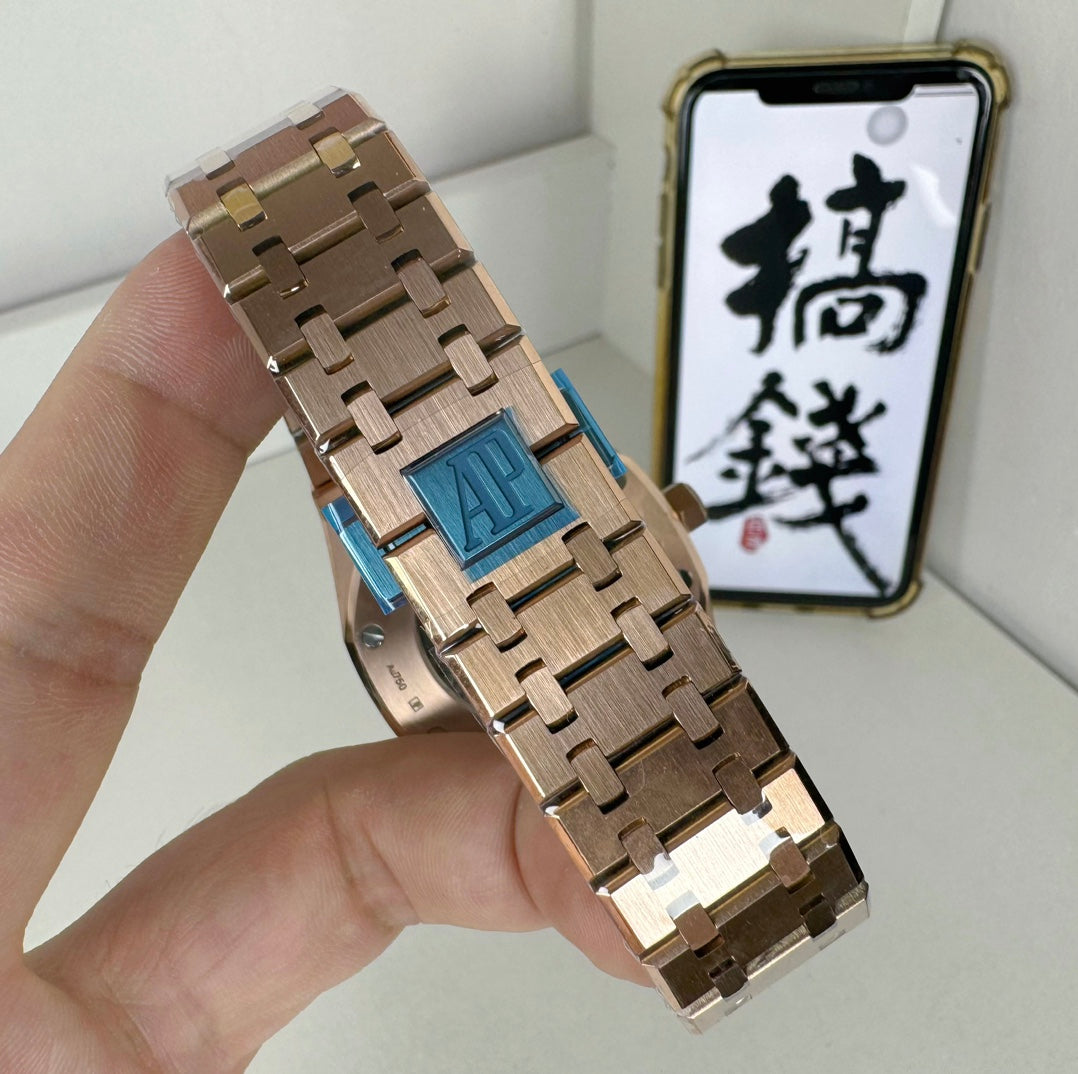 Montre iconique Audemars Piguet Royal Oak automatic