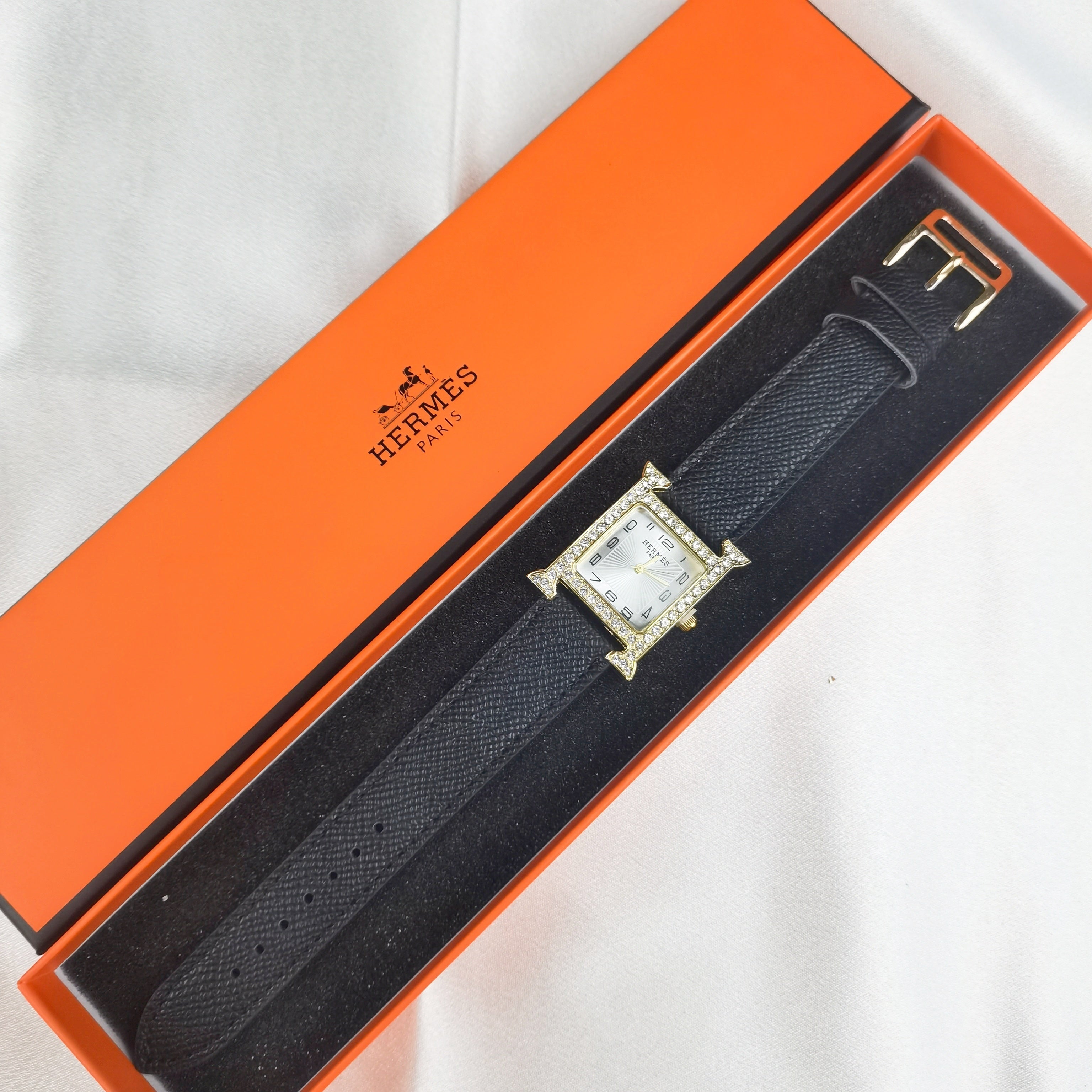 montre-bracelet inspirée de la Hermès Heure H