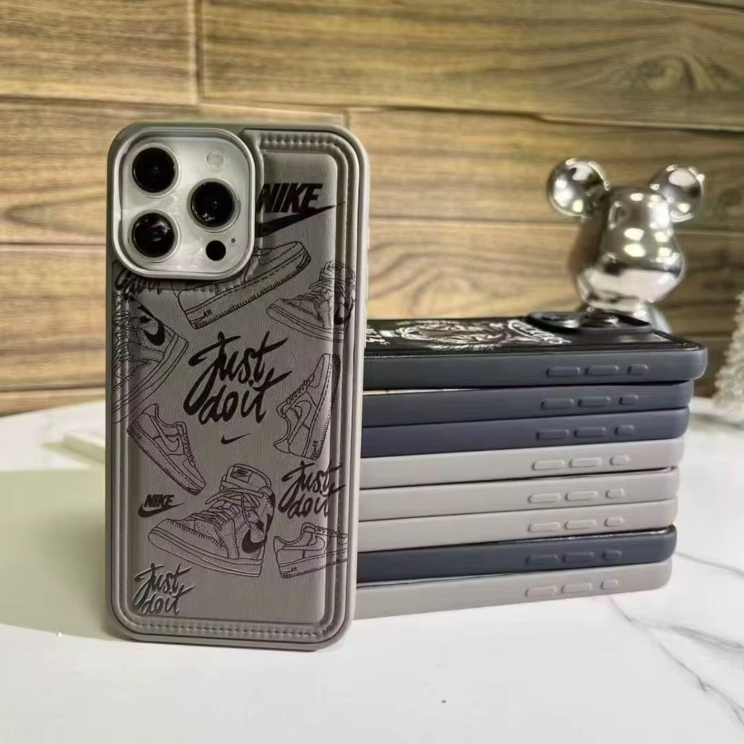 Coque mélanges des Style Streetwear UV – Étui Antichoc avec Logos Personnalisés (Nike, Jordan, Supreme) pour iPhone 11 à 16 Pro Max