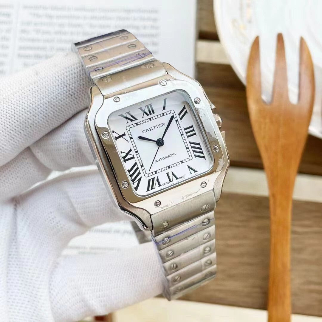 Montre inspirée de la légendaire Cartier Santos