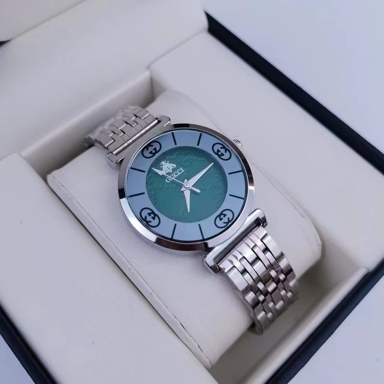 Montre inspirée de l'iconique marque marque gucci