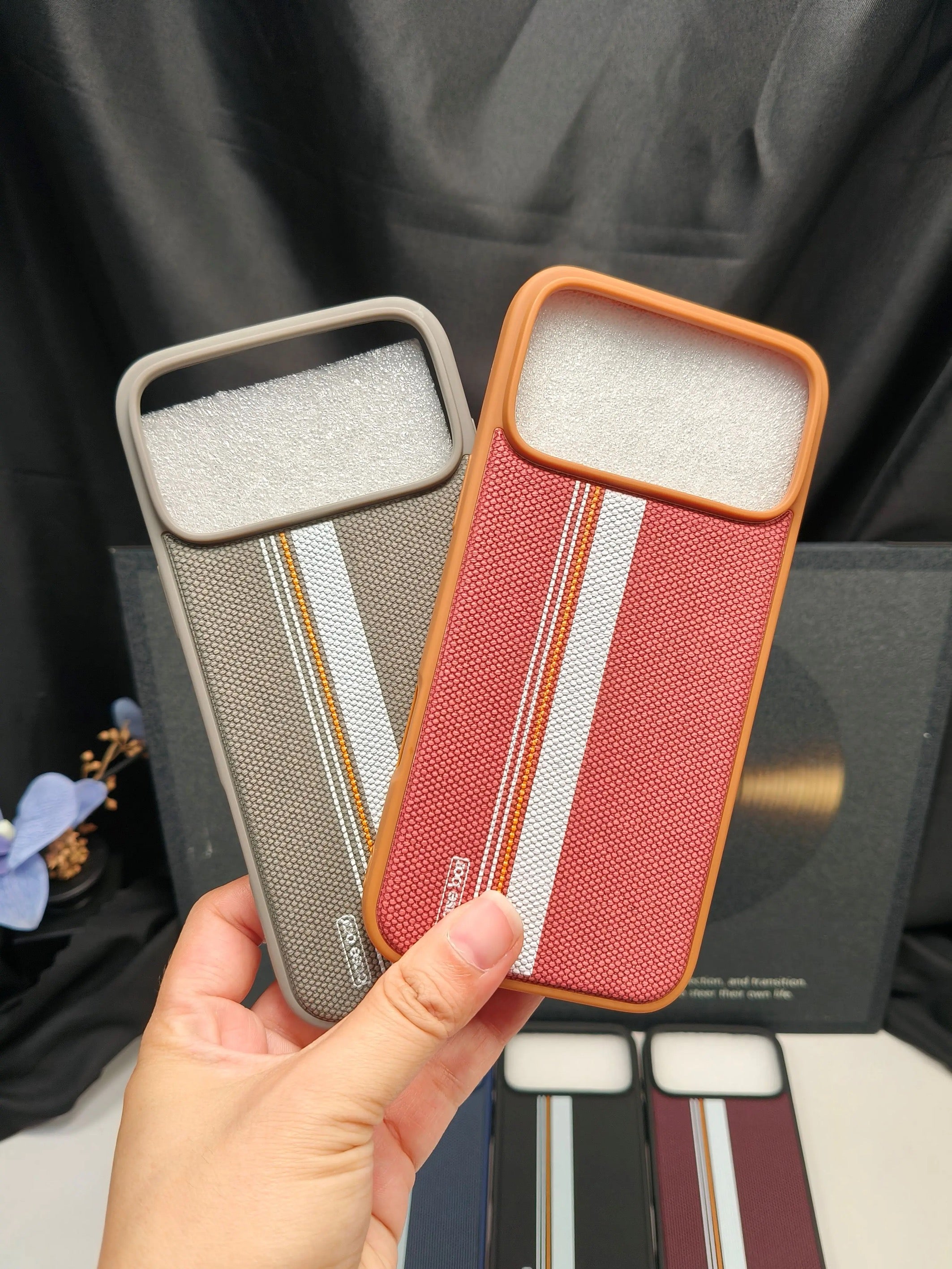 Coque iPhone Premium à Rayures – Étui Textile Antichoc Style "Casual Chic" pour iPhone 12 à 17 Air / Pro Max