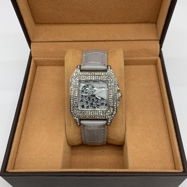 Montre inspirée de la légendaire Cartier Santos