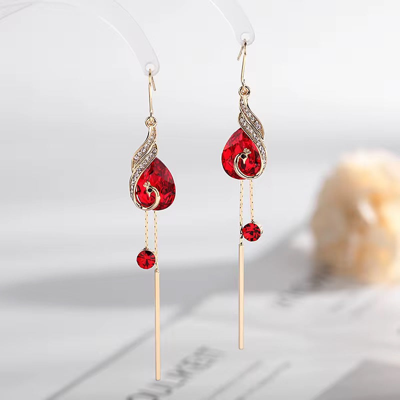 Boucles d'Oreilles "Goutte Royale" – Cristal Bleu Facetté et Cascades Dorées