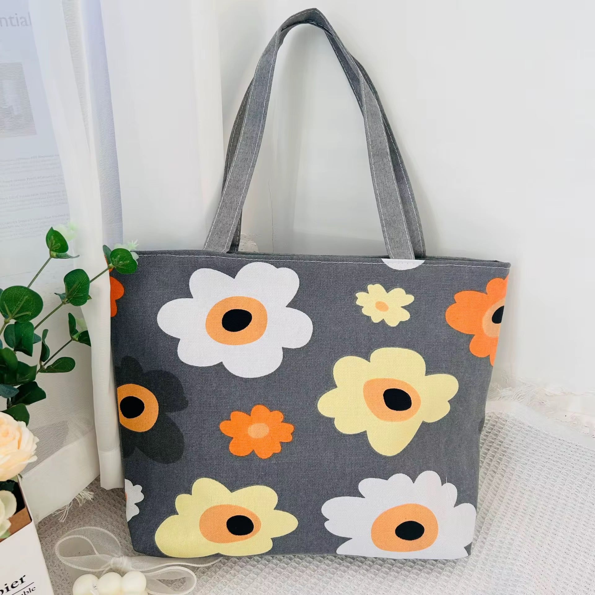 Tote Bag Design Contemporain – Idéal pour les Sorties et le Quotidien