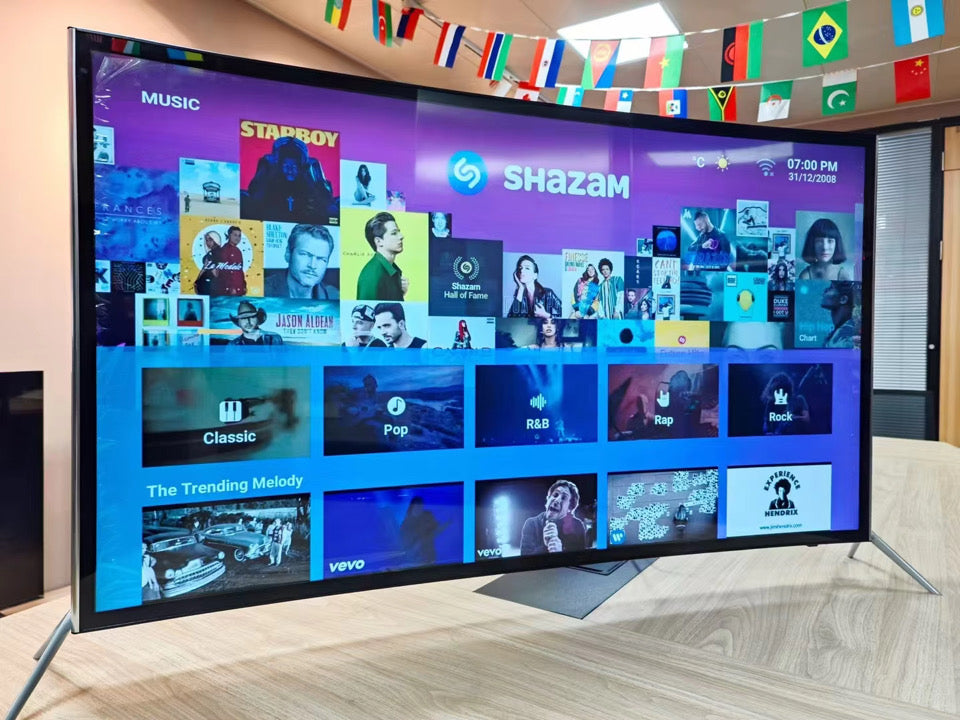 Smart TV Incurvée 50, 55, 65, 75 Pouces 4K UHD – Android TV avec Rétroéclairage LED & Immersion Totale