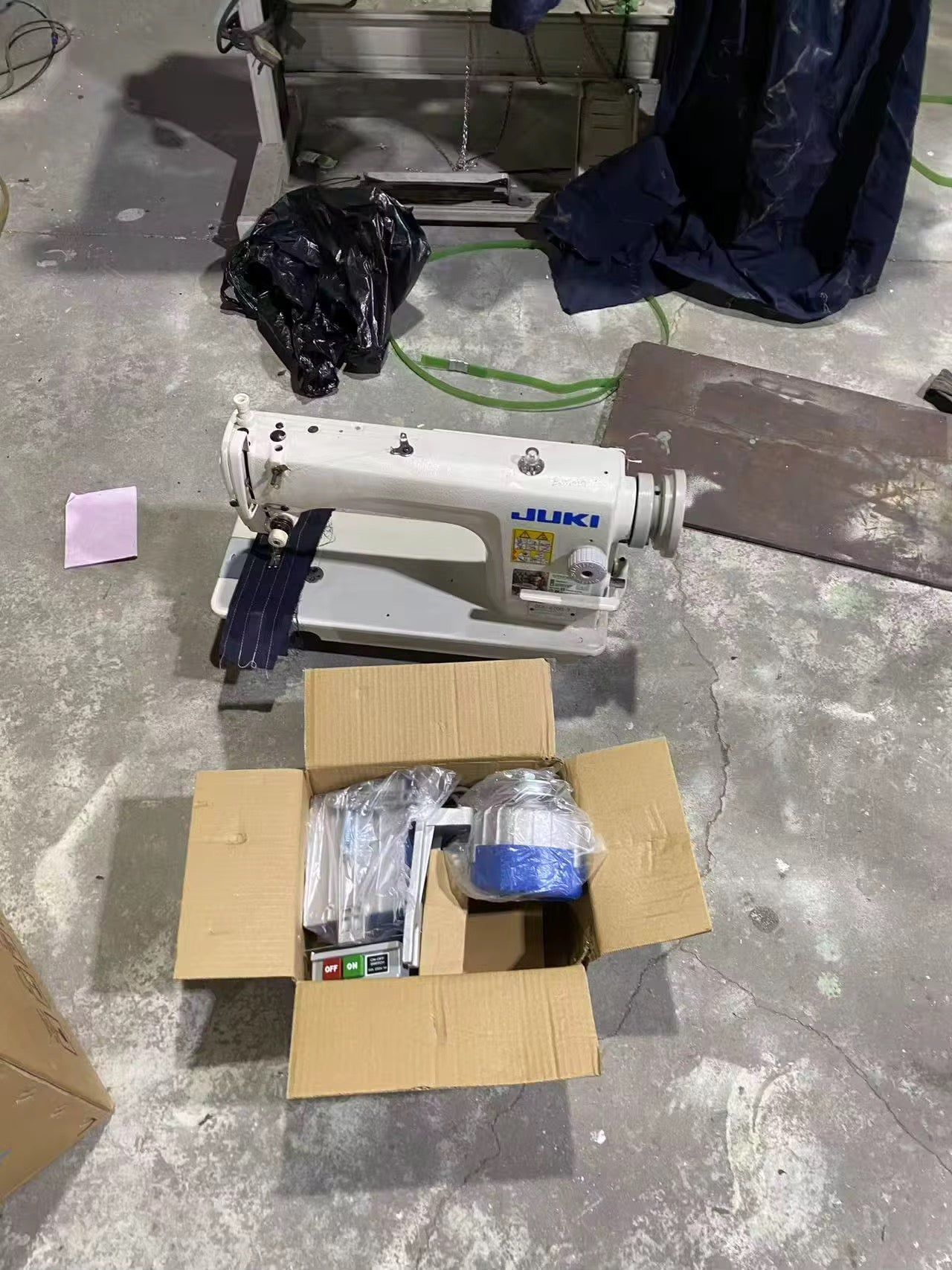 Machine à Coudre Industrielle JUKI DDL-8700 – Haute Vitesse & Performance Professionnelle