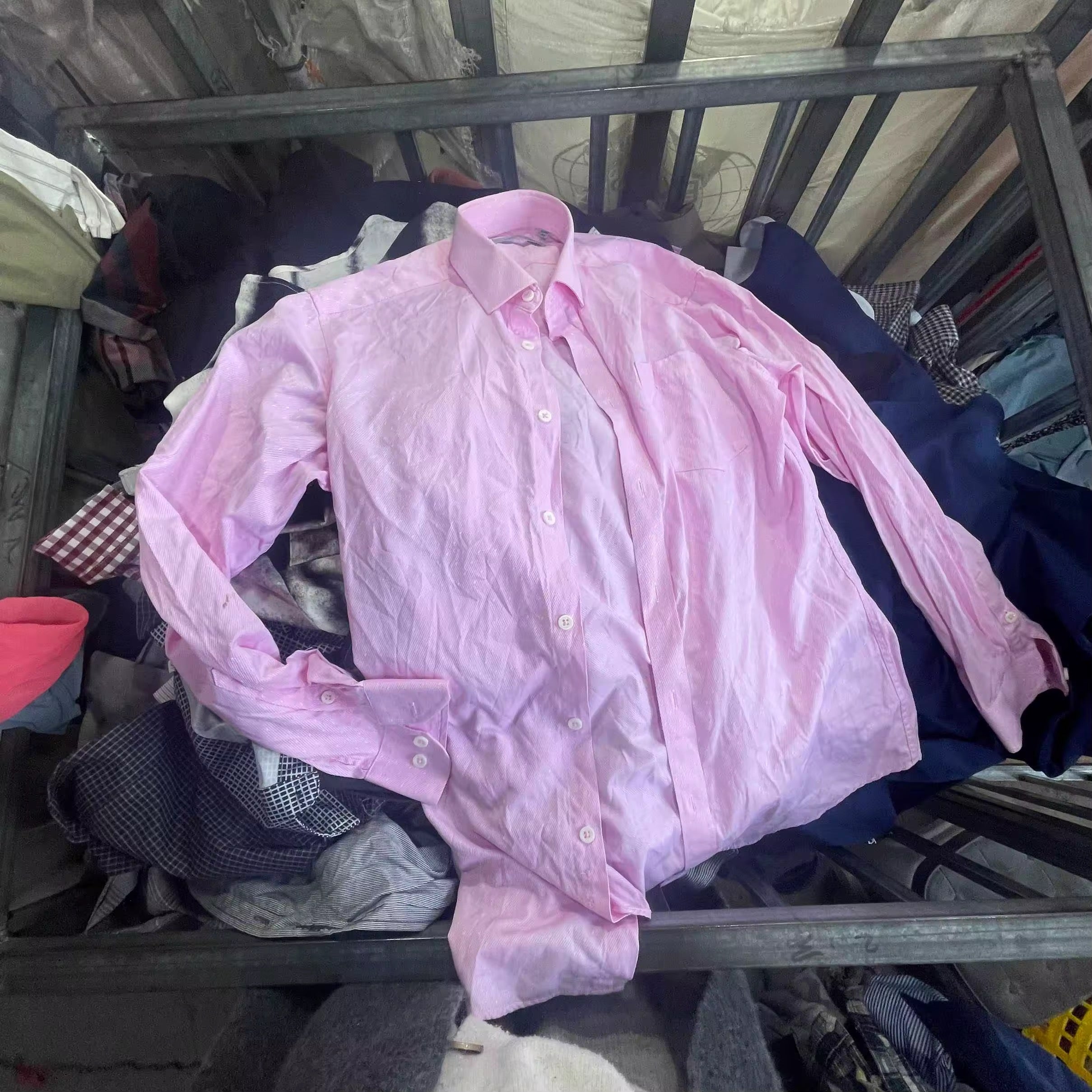 Balles de Chemises Homme Qualité A – Lot de 100 kg Prêt-à-Porter Été