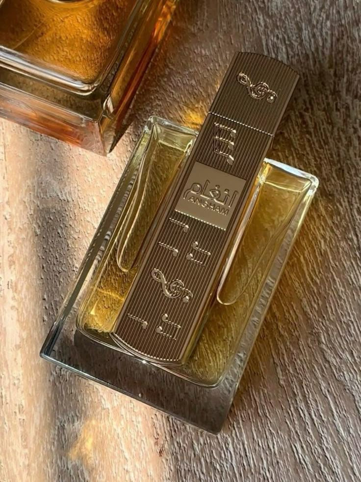 Parfum inspiré du légendaire Lattafa Khamrah