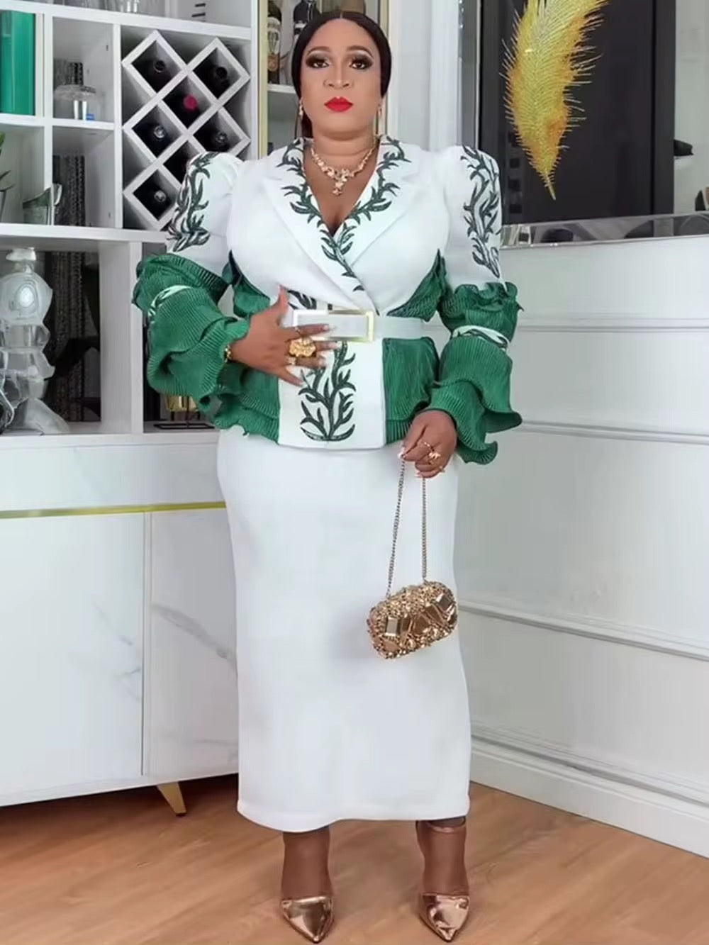 Robe de Soirée Vintage Brodée et Perlée – Style Empire & Manches Volantées