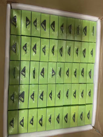 Power Bank "All-in-One" Haute Densité – Jusqu'à 50 000 mAh avec Câbles Intégrés