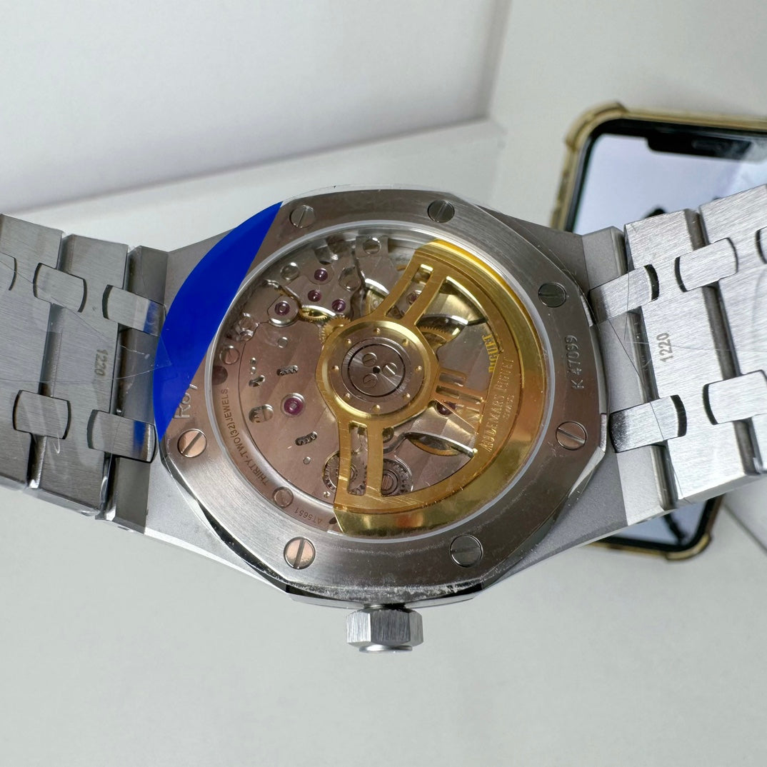 Montre iconique Audemars Piguet Royal Oak automatic