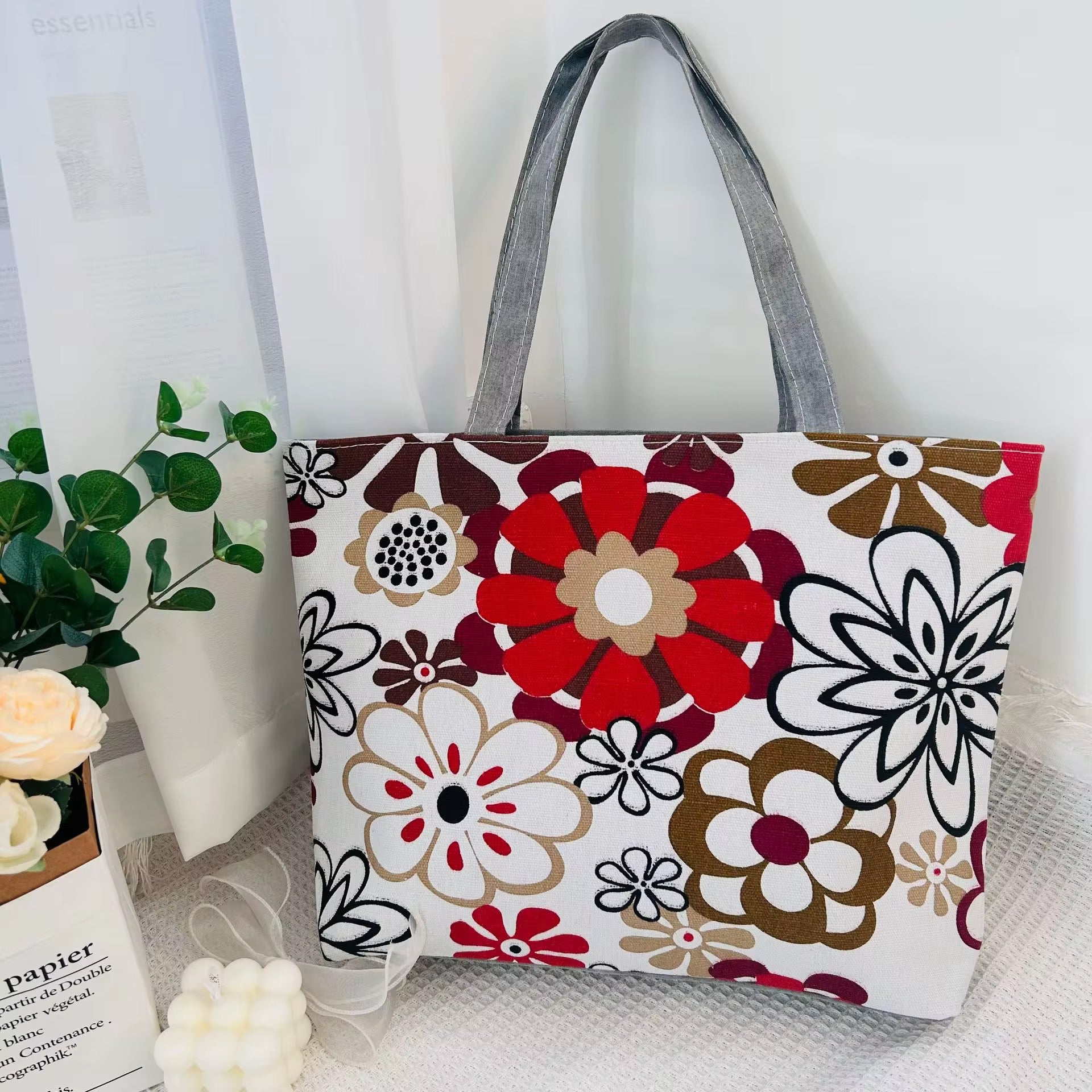 Tote Bag Design Contemporain – Idéal pour les Sorties et le Quotidien