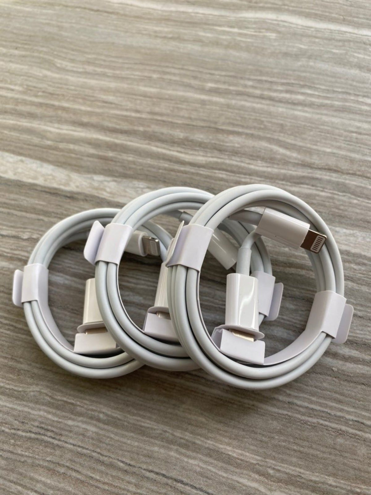 Câble USB-C vers USB-C et USB-C vers LightningUltra-Résistant – Finition Nylon Tressé