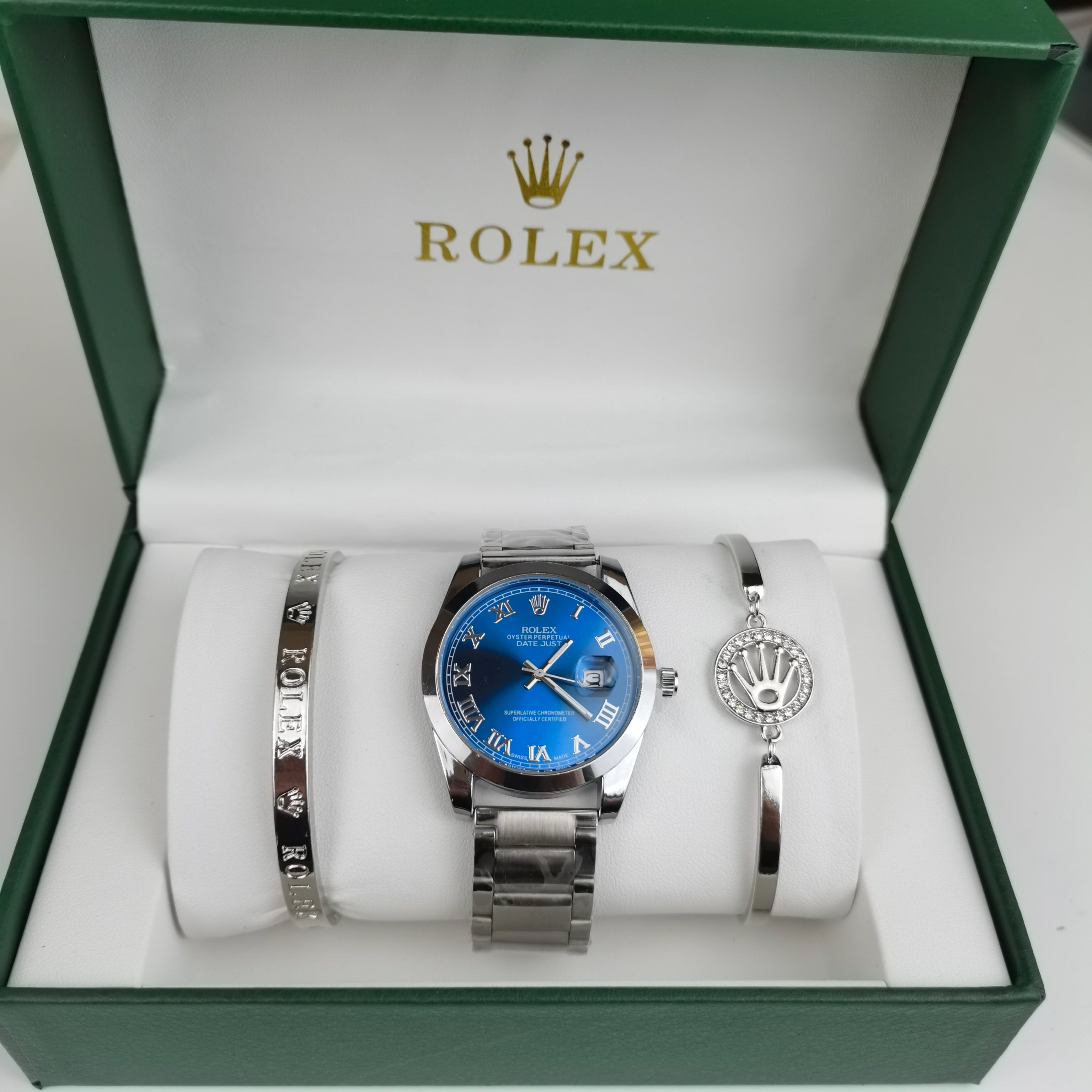 Montre élégante inspirée de l'iconique Rolex Oyster Perpetual Datejust accompagnée de bracelets