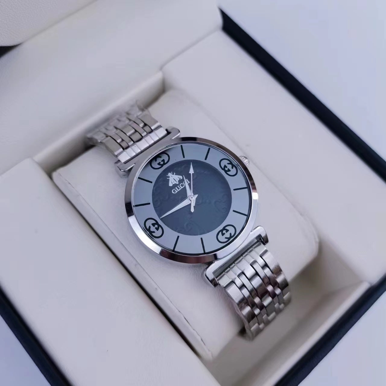 Montre inspirée de l'iconique marque marque gucci