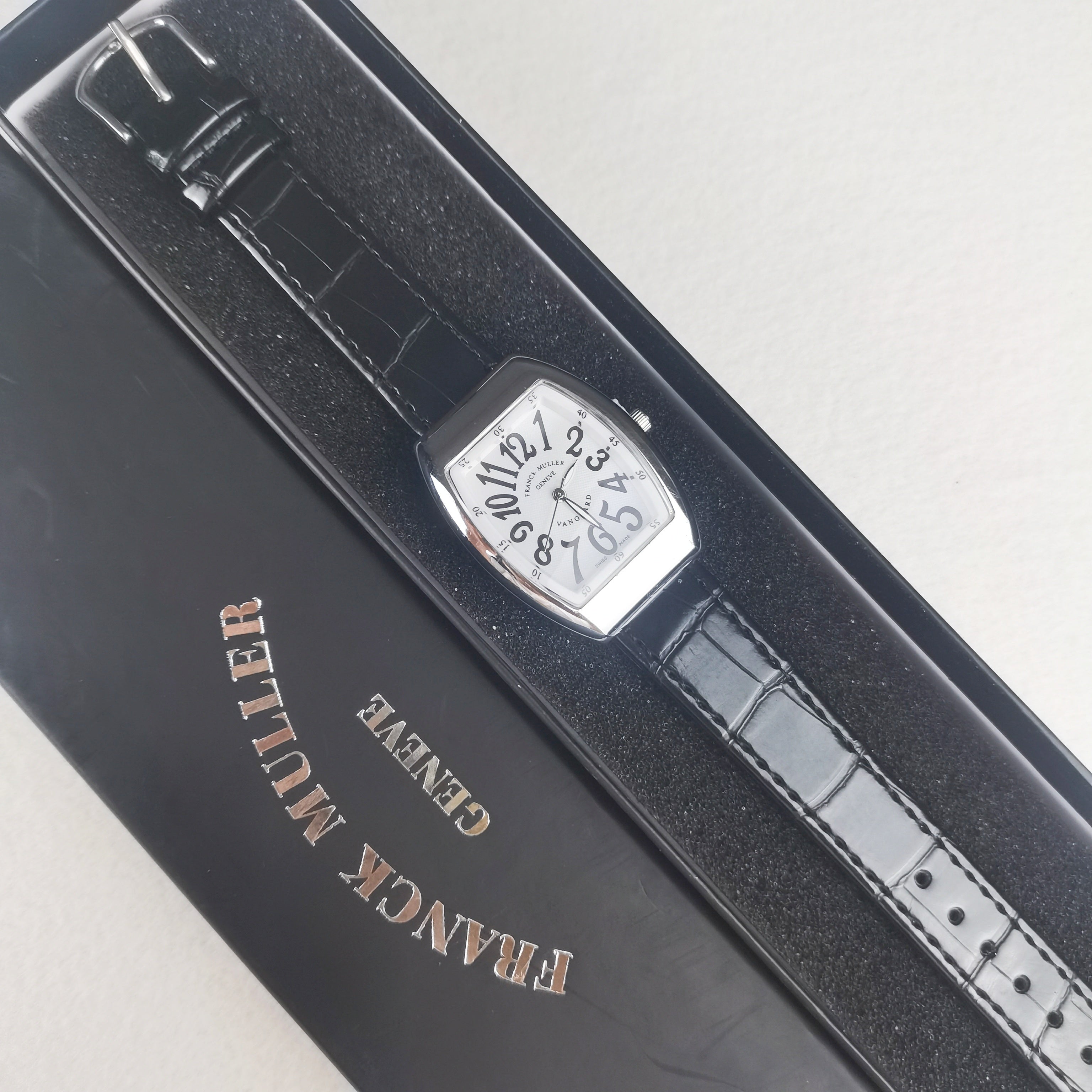 Montre Inspirée de la Collection Vanguard de Franck Muller