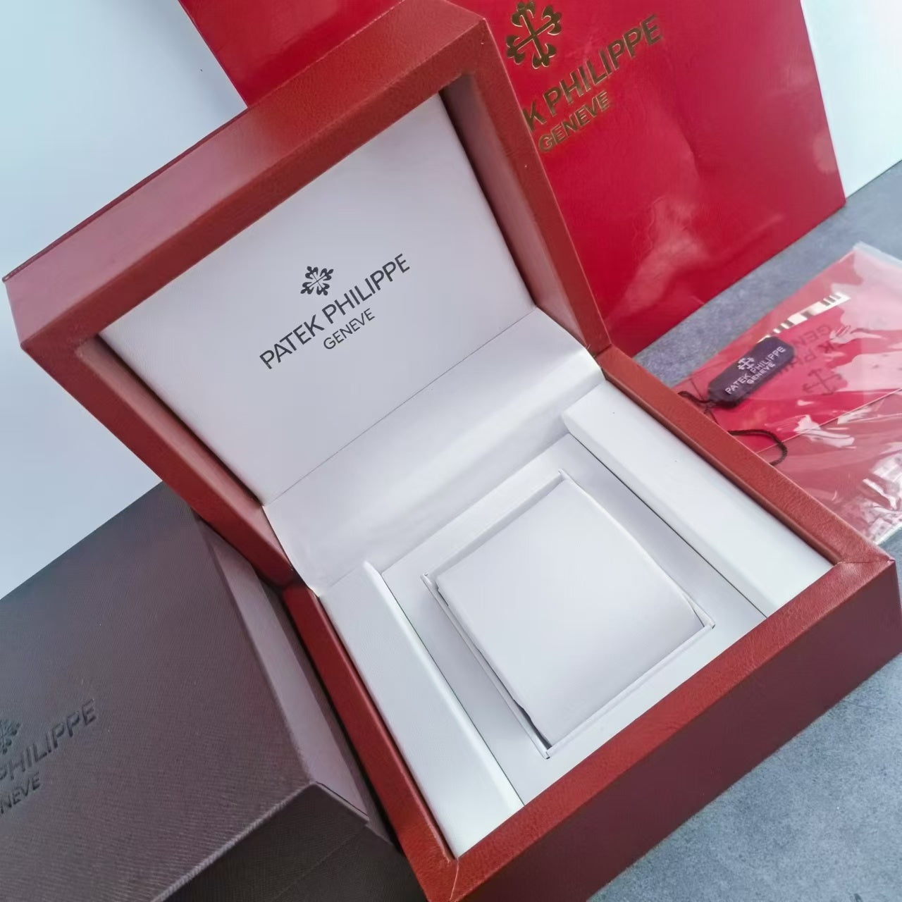 Boitier des montres patek philippe Geneve