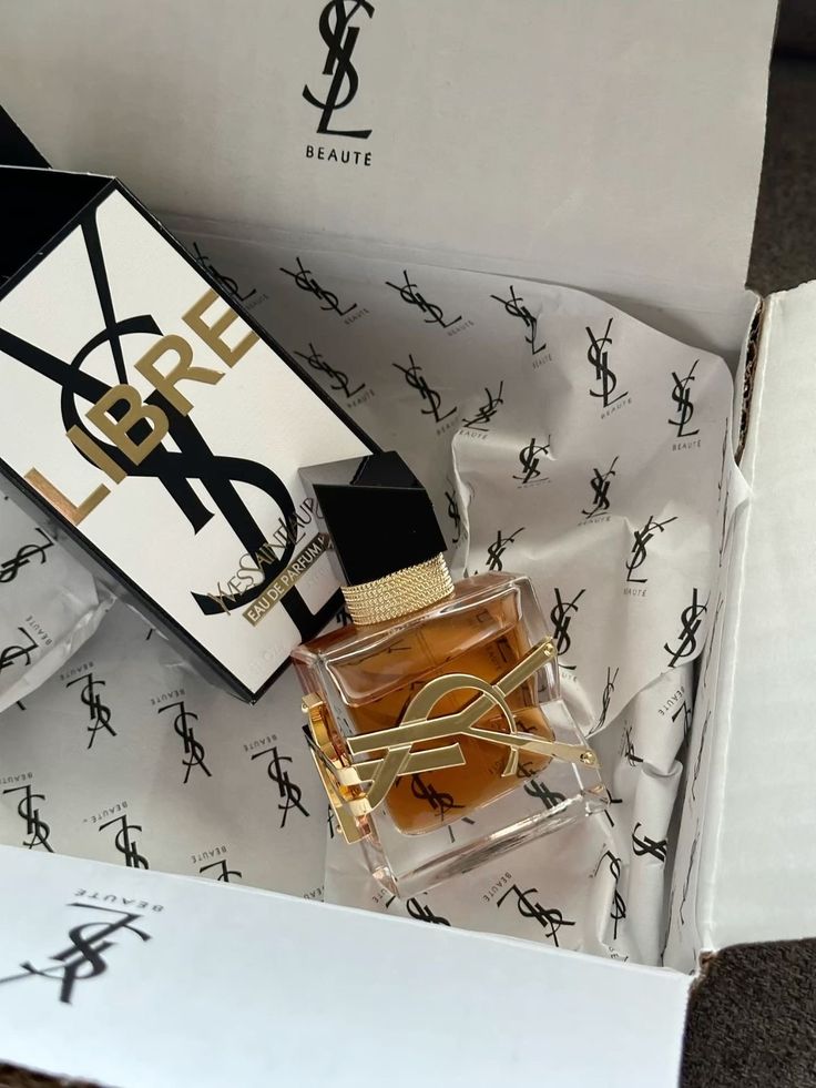 Parfum inspiré de la prestigieuse collection Yves Saint Laurent