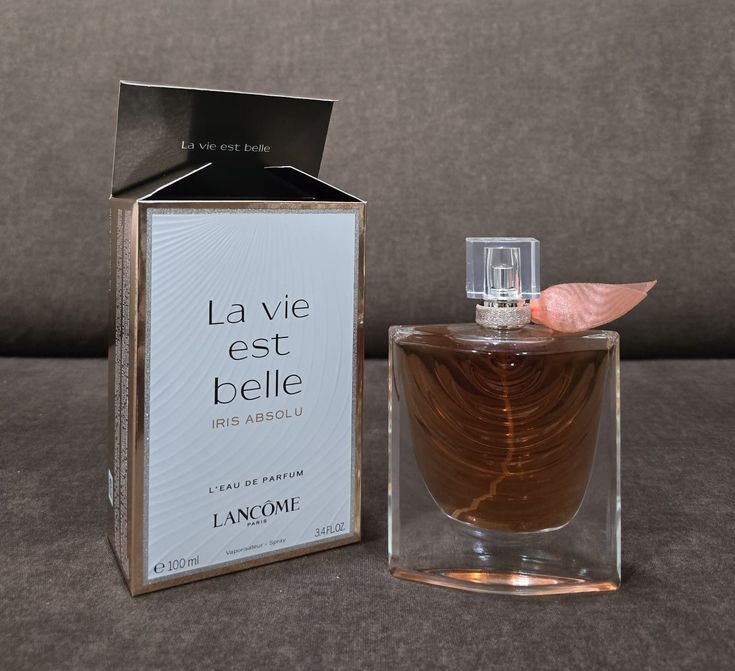 Parfum inspiré de la légendaire collection La Vie Est Belle de Lancôme