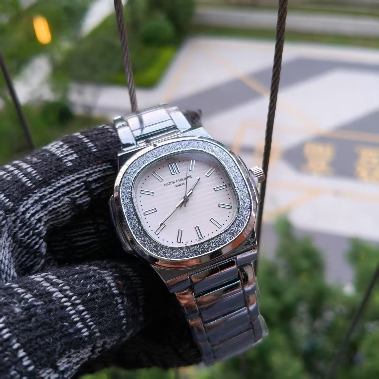 Montre inspirée de la Patek Philippe Nautilus