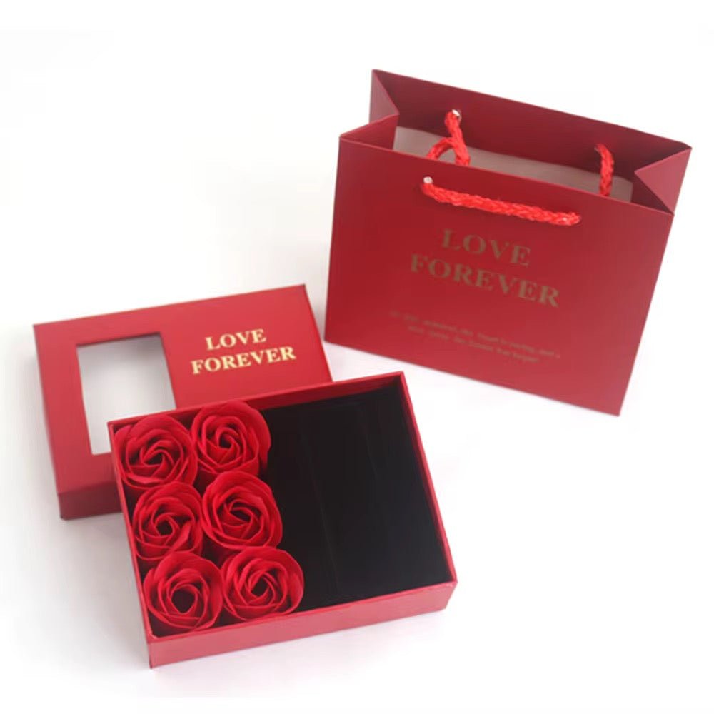 Ensemble Cadeau Saint - Valentin : Boîte à Bijoux avec Roses de Savon - HGL - CHINA