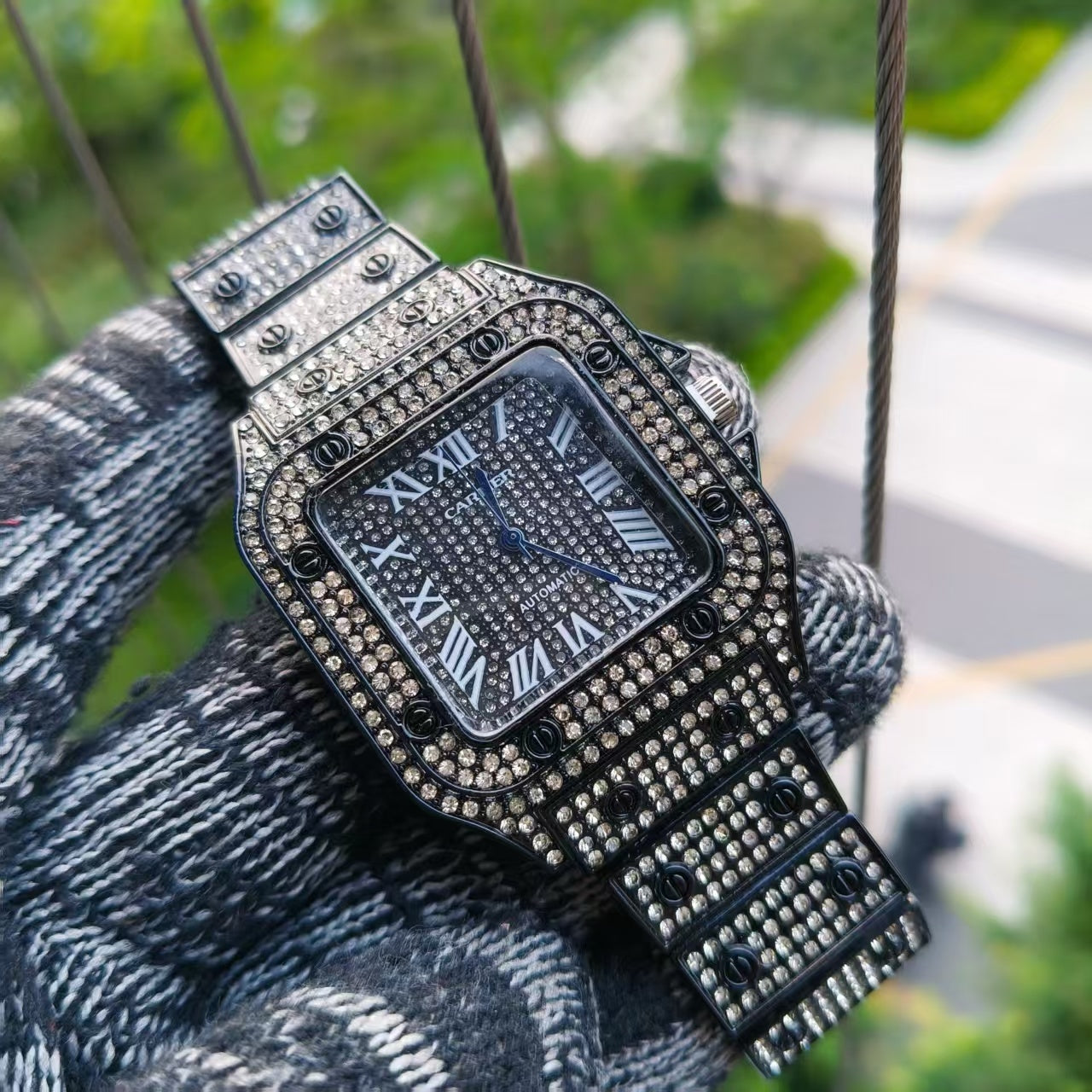 Montre inspirée de la légendaire Cartier Santos