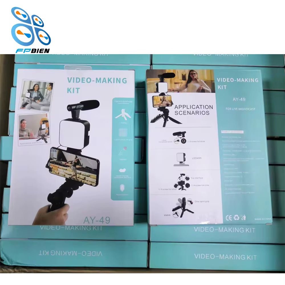 Studio Mobile 4 - en - 1 : Trépied, Micro, Lumière LED et Télécommande - HGL - CHINA